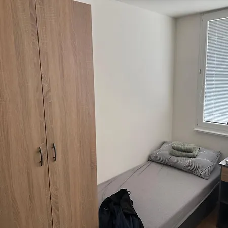 Flexihome Sk - Markusova - 70m2 - 3 Bedroom Lägenhet *