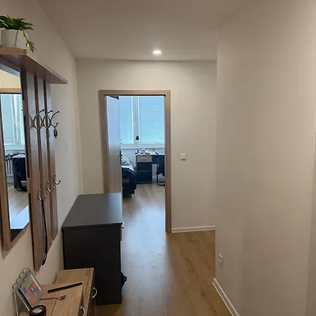 Flexihome Sk - Markusova - 70m2 - 3 Bedroom * 科希策